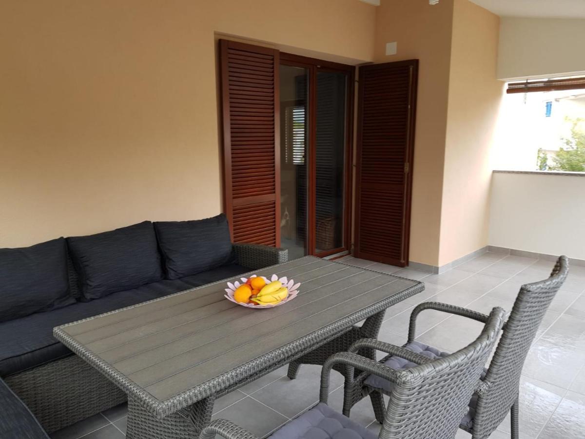 Relax Zone III Apartment Malinska Ngoại thất bức ảnh