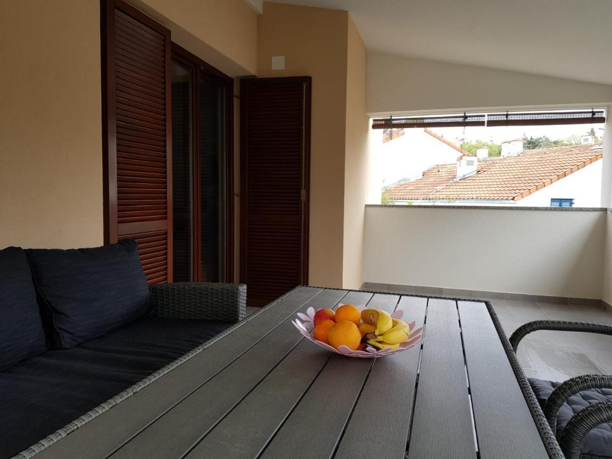 Relax Zone III Apartment Malinska Ngoại thất bức ảnh