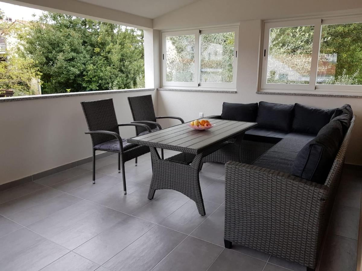 Relax Zone III Apartment Malinska Ngoại thất bức ảnh